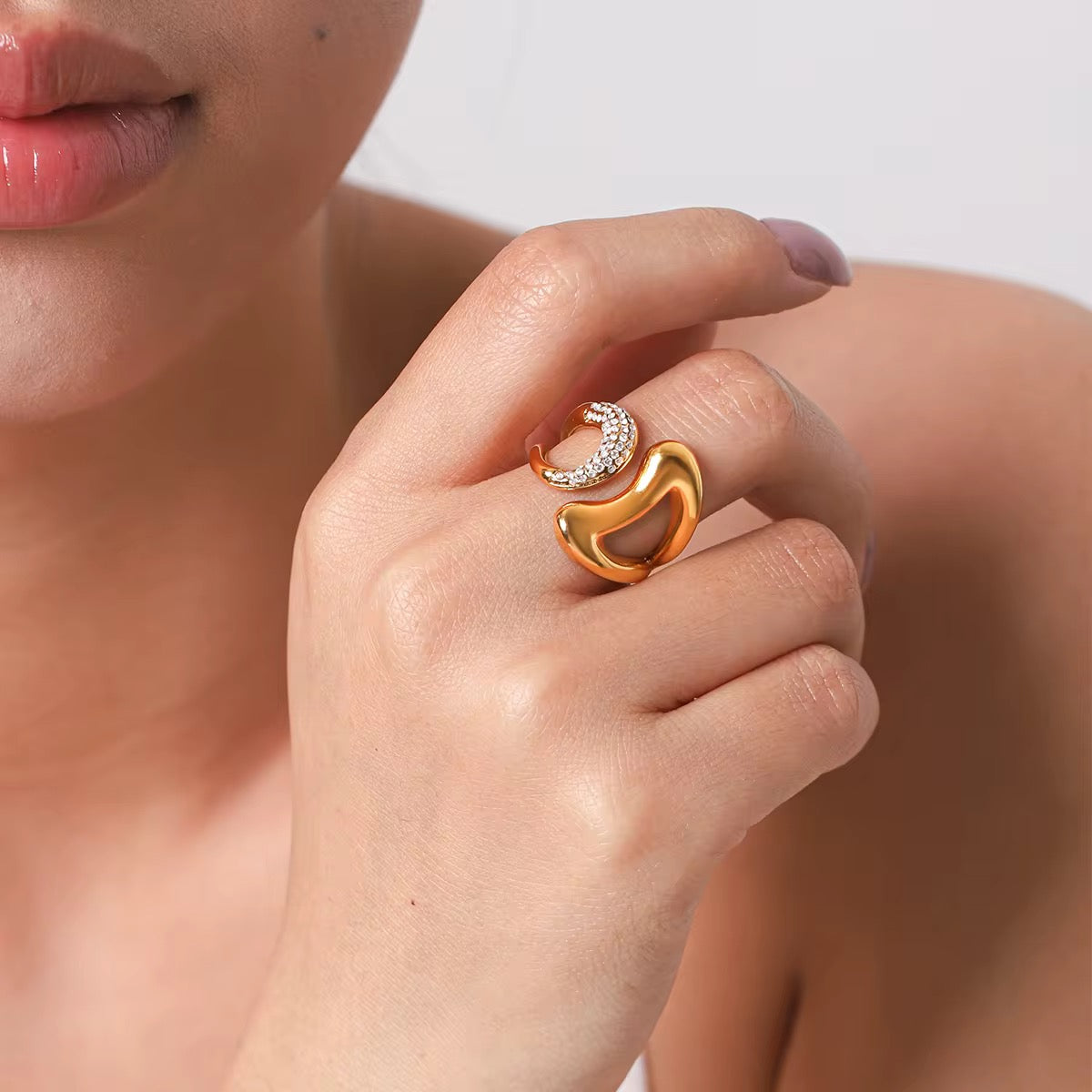 Geometric Open ring