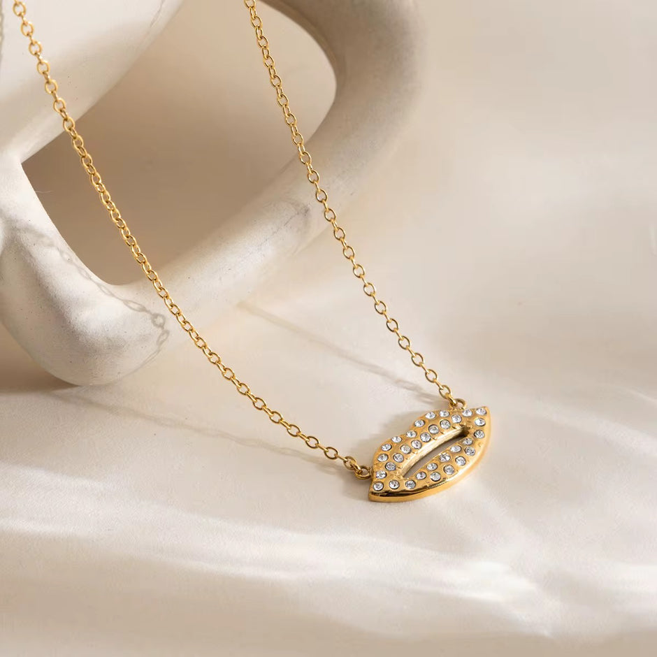 Crystal Kiss Necklace