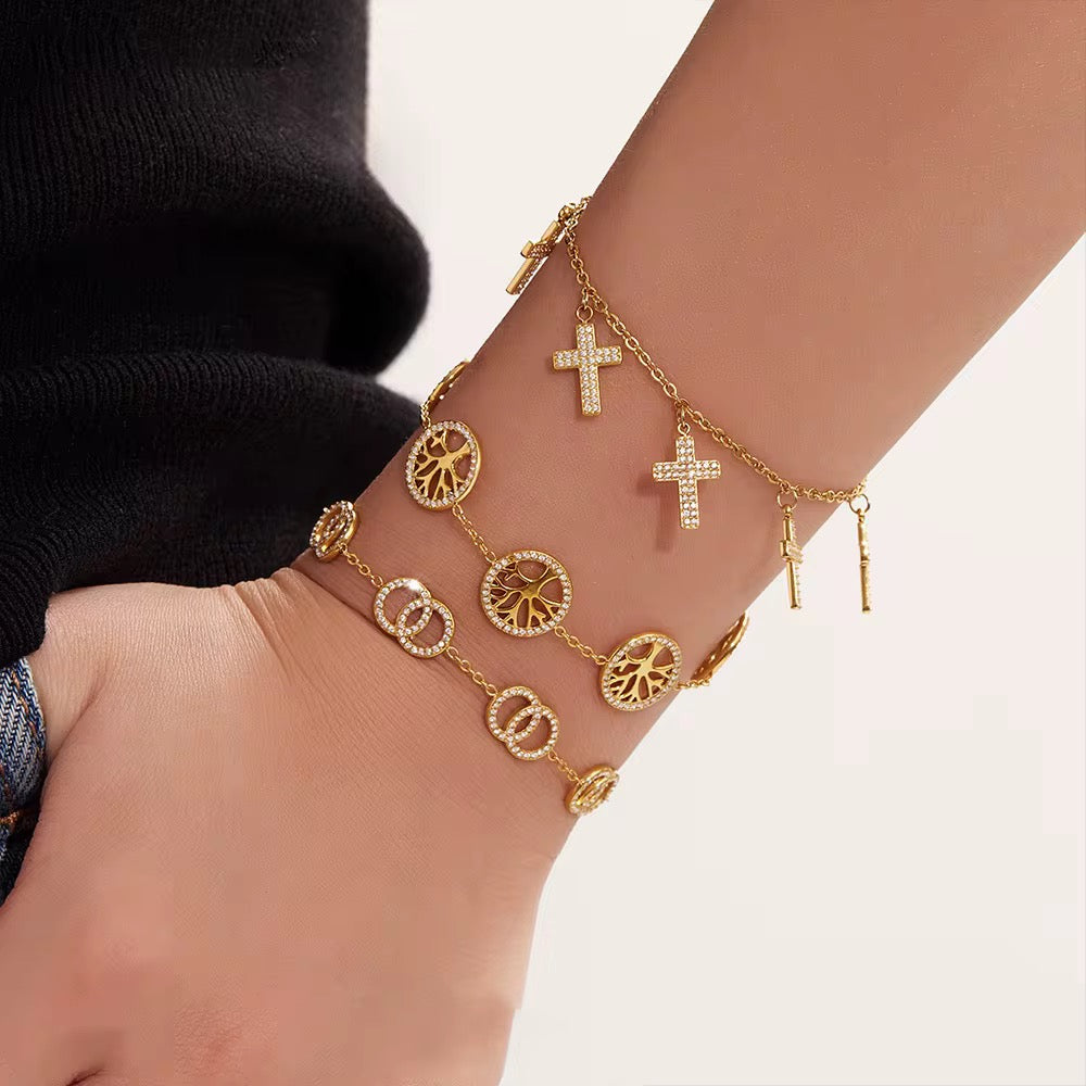Multi pendant bracelet