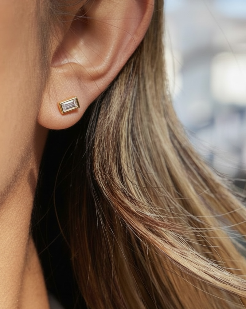 Glow Arc Studs